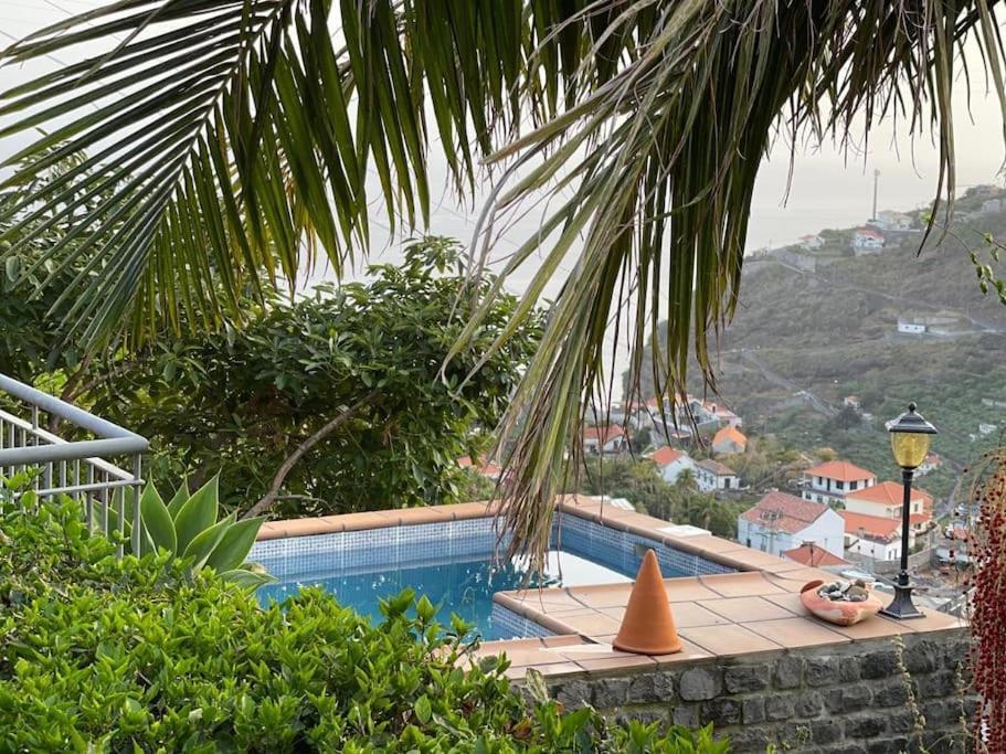 Villa Secluded W Pool, Oceanside View, 3br, 3ba *